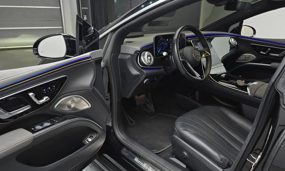 Mercedes-Benz EQS
