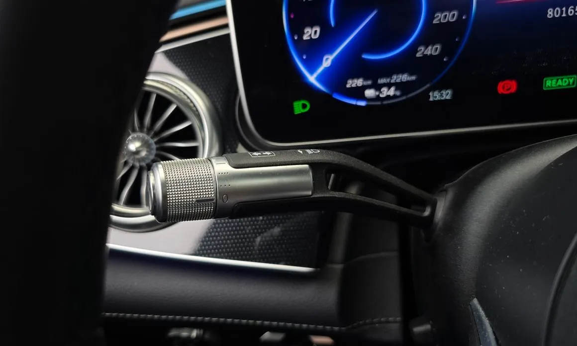 Mercedes-Benz EQS
