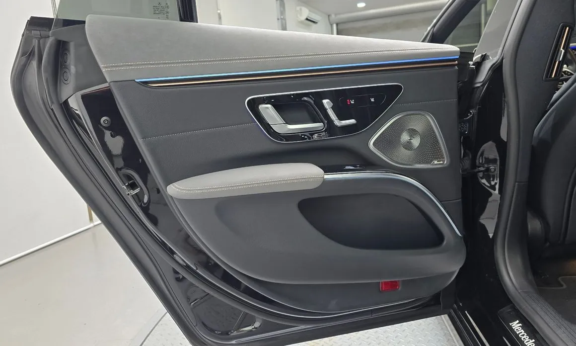 Mercedes-Benz EQS
