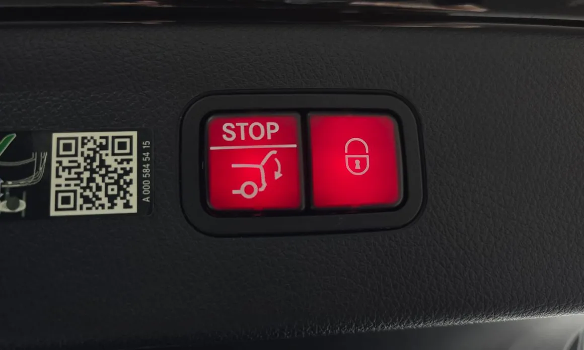 Mercedes-Benz EQS