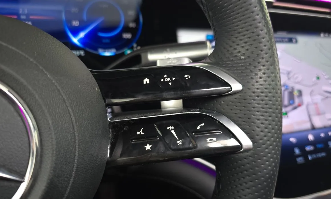 Mercedes-Benz EQS