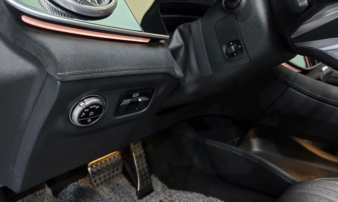 Mercedes-Benz EQS