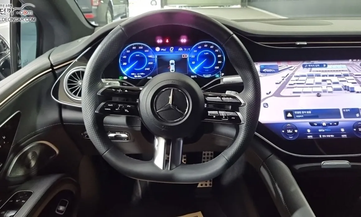 Mercedes-Benz EQS