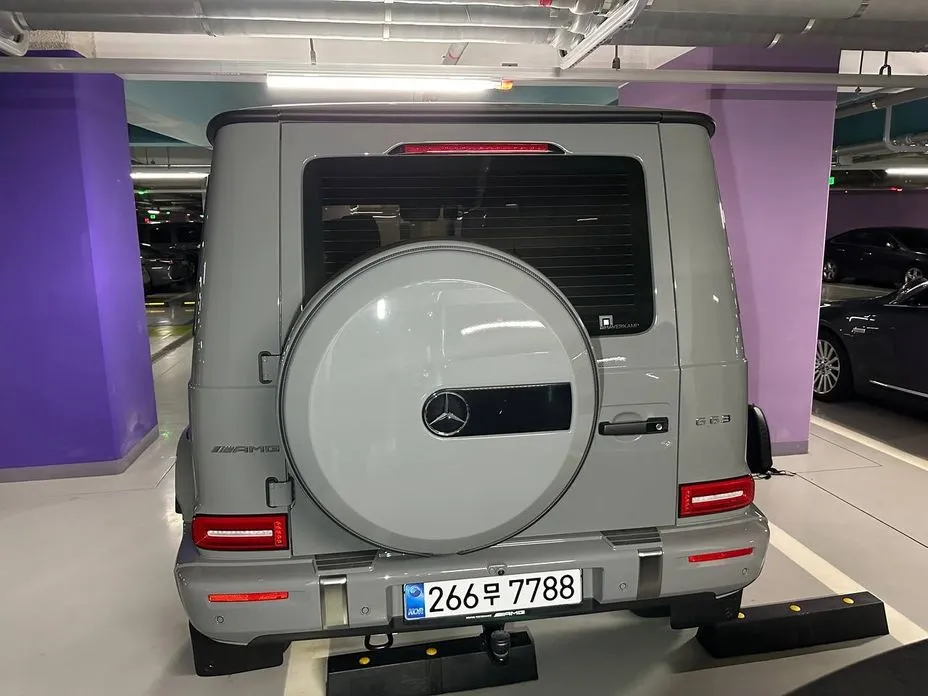 Mercedes-Benz G-Class