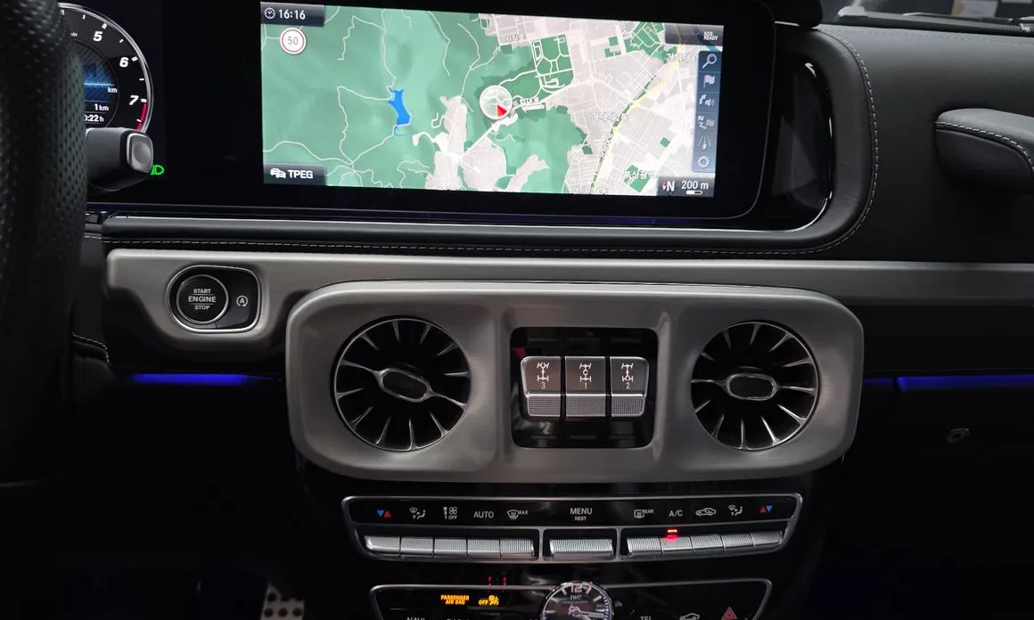 Mercedes-Benz G-Class