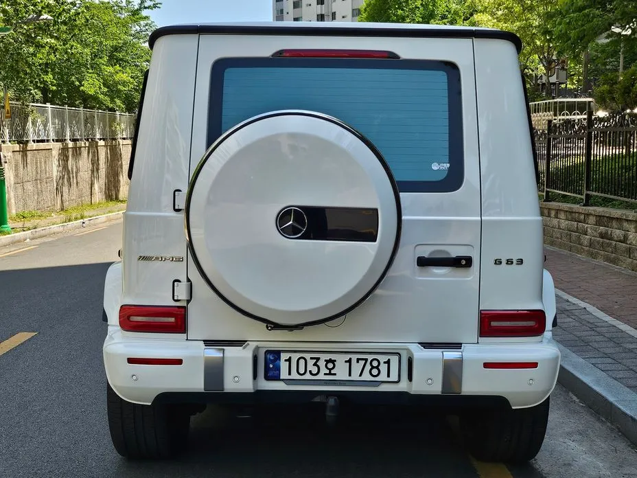Mercedes-Benz G-Class