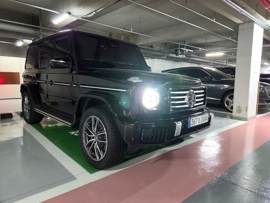 Mercedes-Benz G-Class