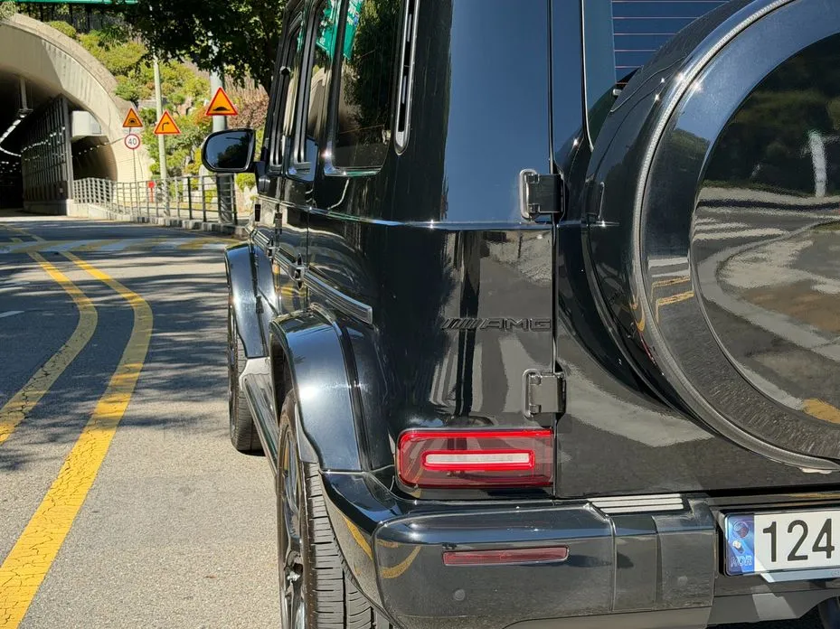 Mercedes-Benz G-Class