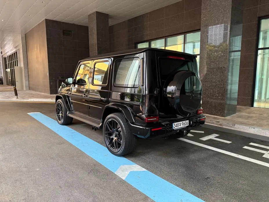 Mercedes-Benz G-Class