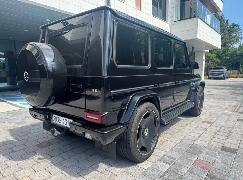 Mercedes-Benz G-Class