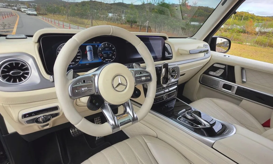 Mercedes-Benz G-Class
