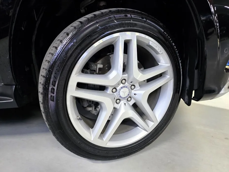 Mercedes-Benz GL-Class