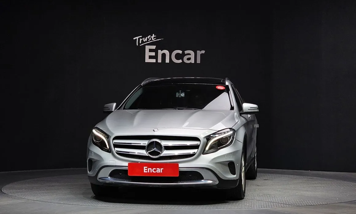 Mercedes-Benz GLA-Class
