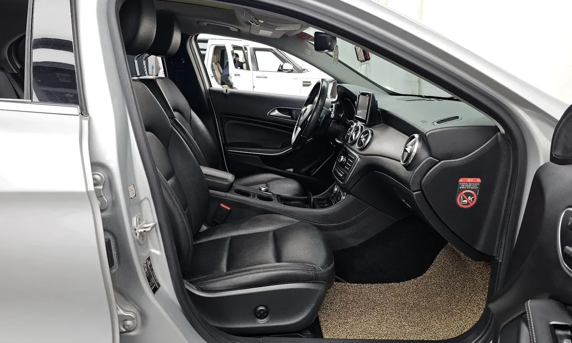 Mercedes-Benz GLA-Class