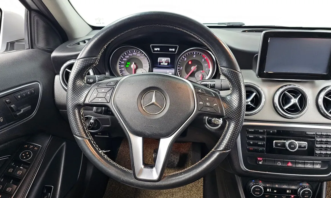 Mercedes-Benz GLA-Class