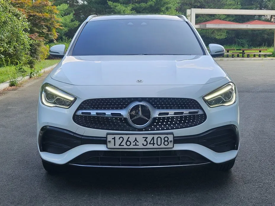 Mercedes-Benz GLA-Class