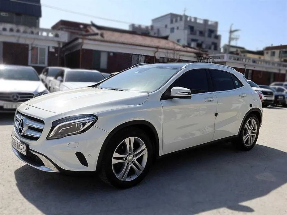 Mercedes-Benz GLA-Class