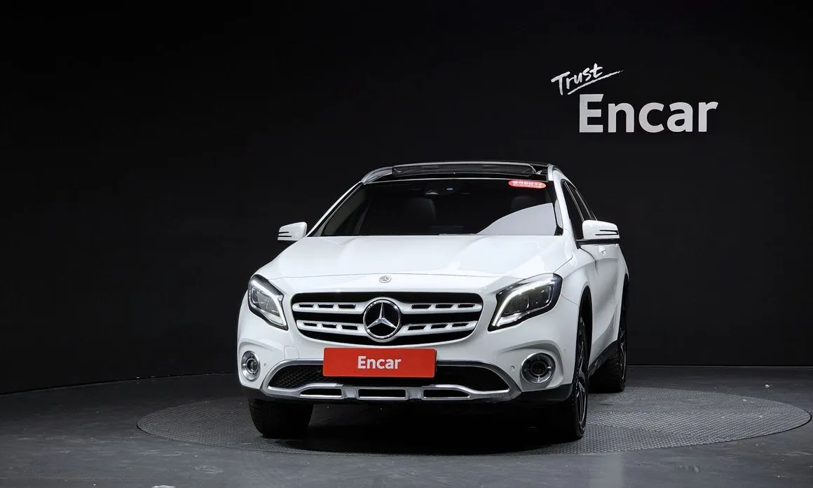 Mercedes-Benz GLA-Class