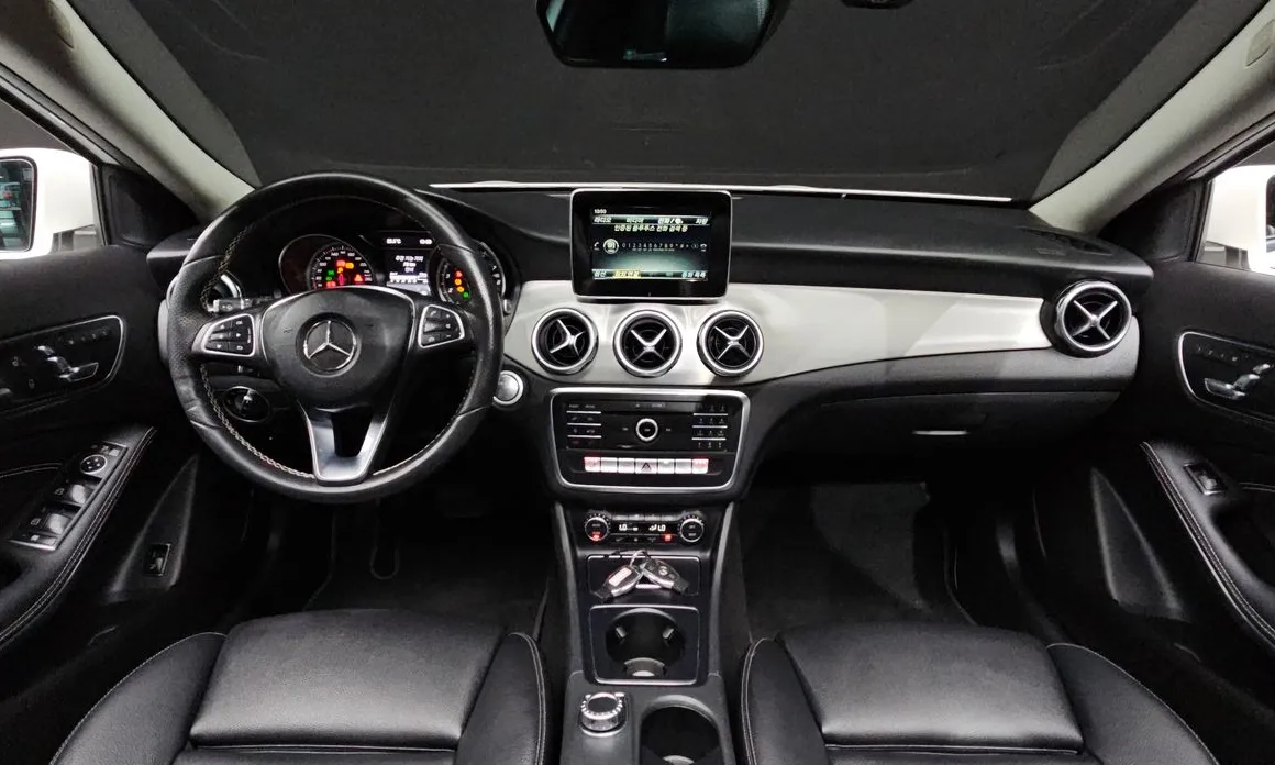 Mercedes-Benz GLA-Class