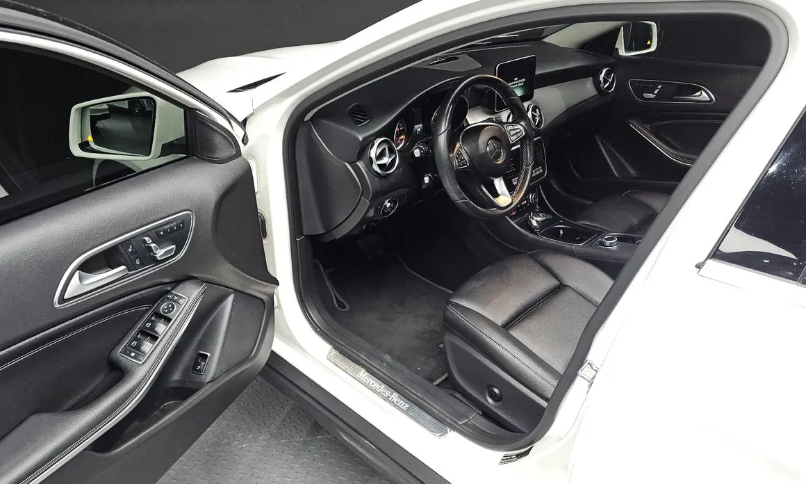 Mercedes-Benz GLA-Class
