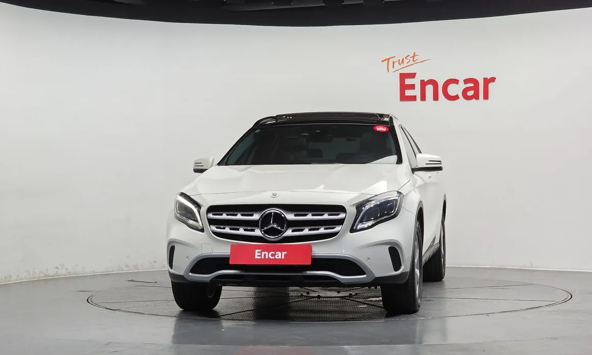 Mercedes-Benz GLA-Class