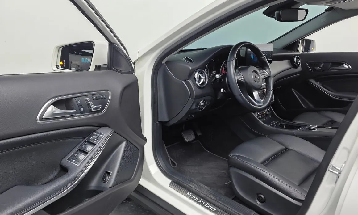Mercedes-Benz GLA-Class