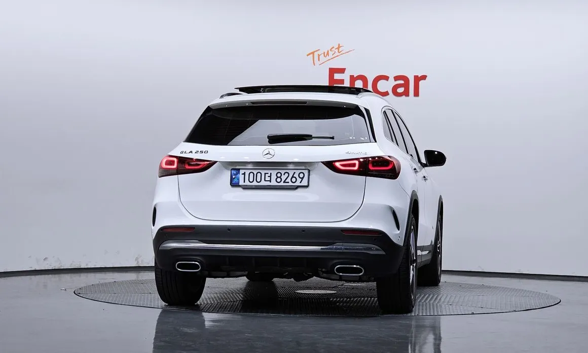 Mercedes-Benz GLA-Class