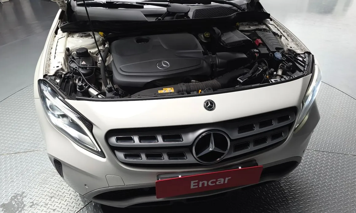 Mercedes-Benz GLA-Class