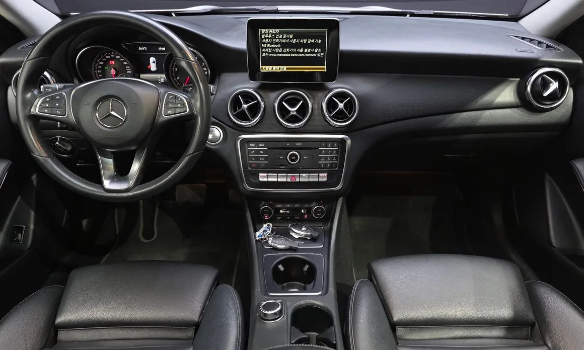 Mercedes-Benz GLA-Class