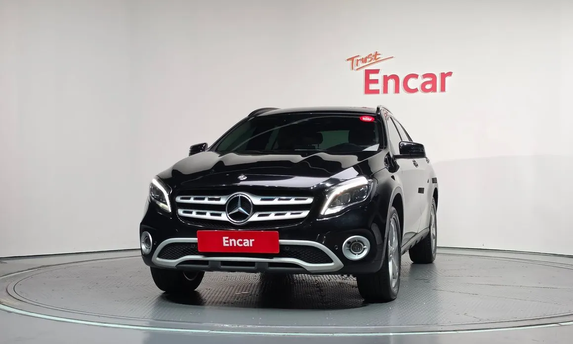Mercedes-Benz GLA-Class