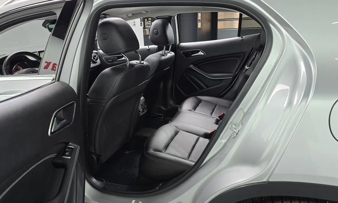 Mercedes-Benz GLA-Class