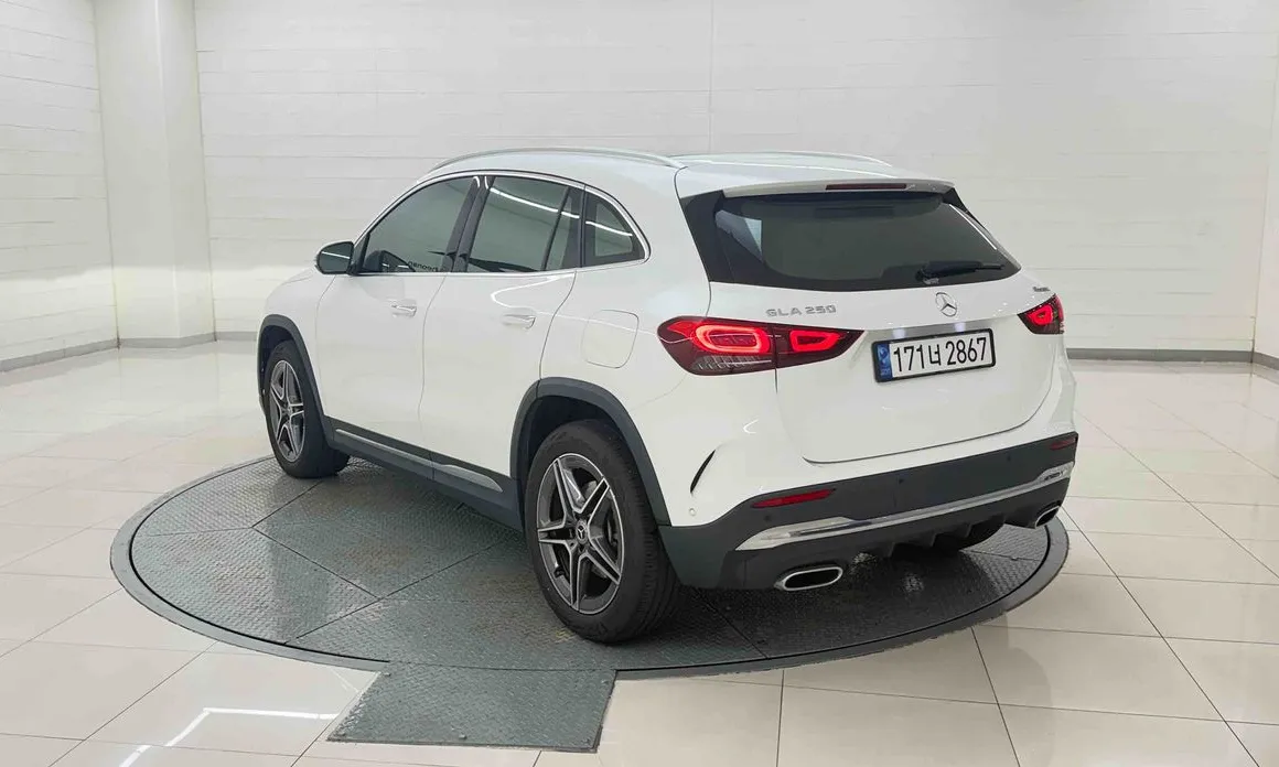 Mercedes-Benz GLA-Class