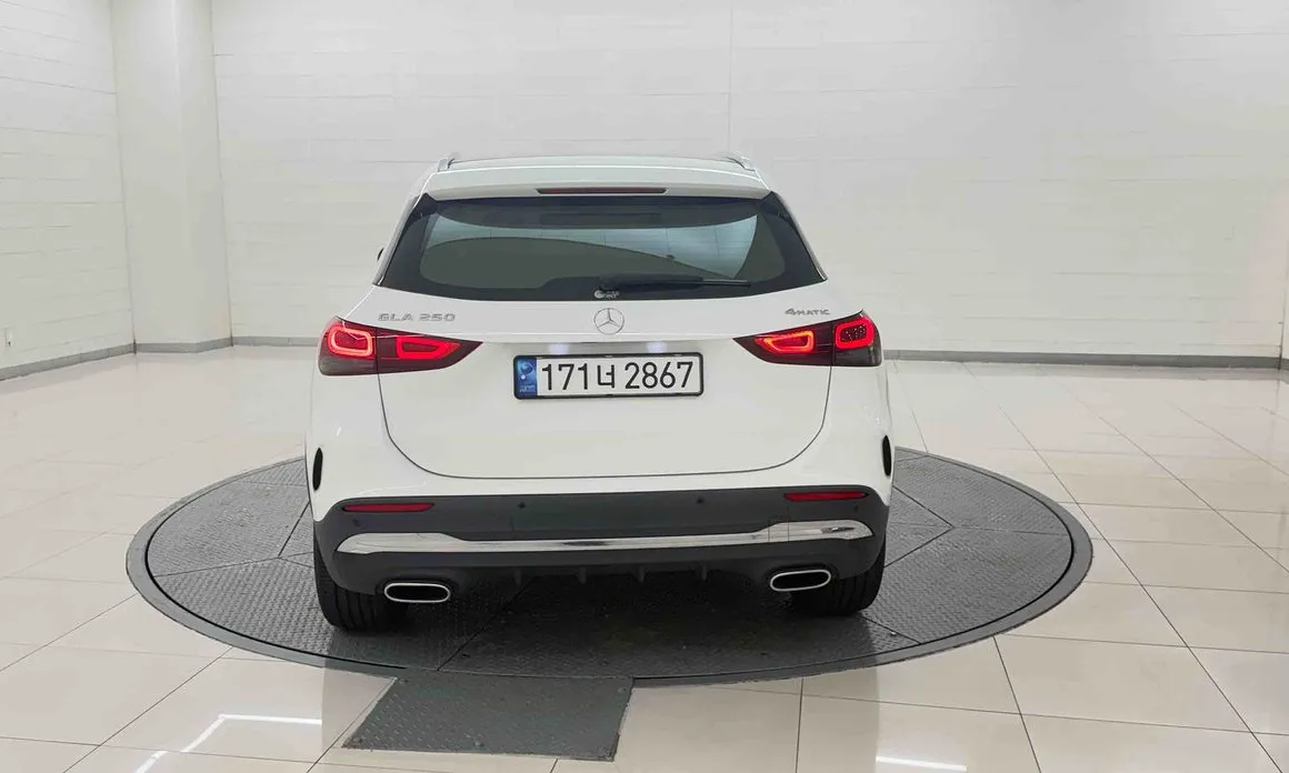 Mercedes-Benz GLA-Class