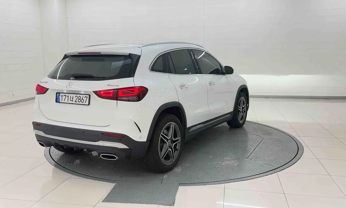 Mercedes-Benz GLA-Class