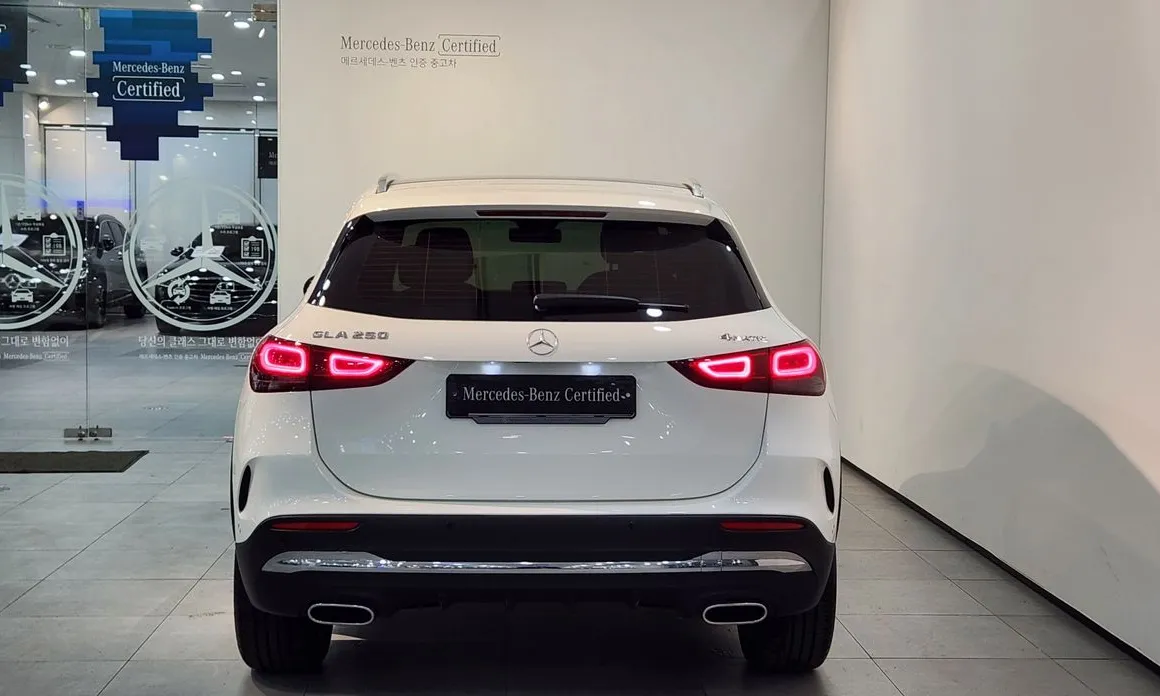 Mercedes-Benz GLA-Class