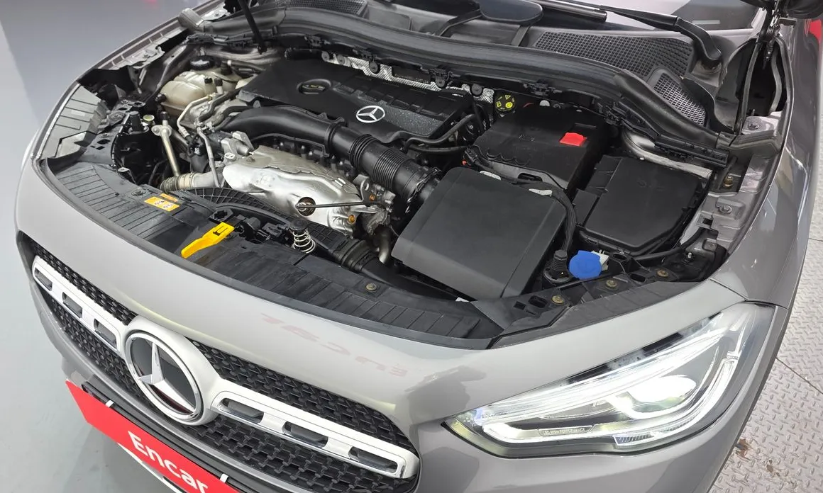 Mercedes-Benz GLA-Class