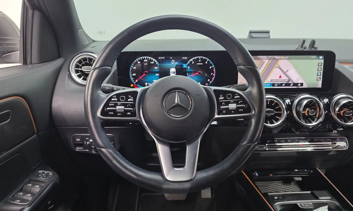 Mercedes-Benz GLA-Class