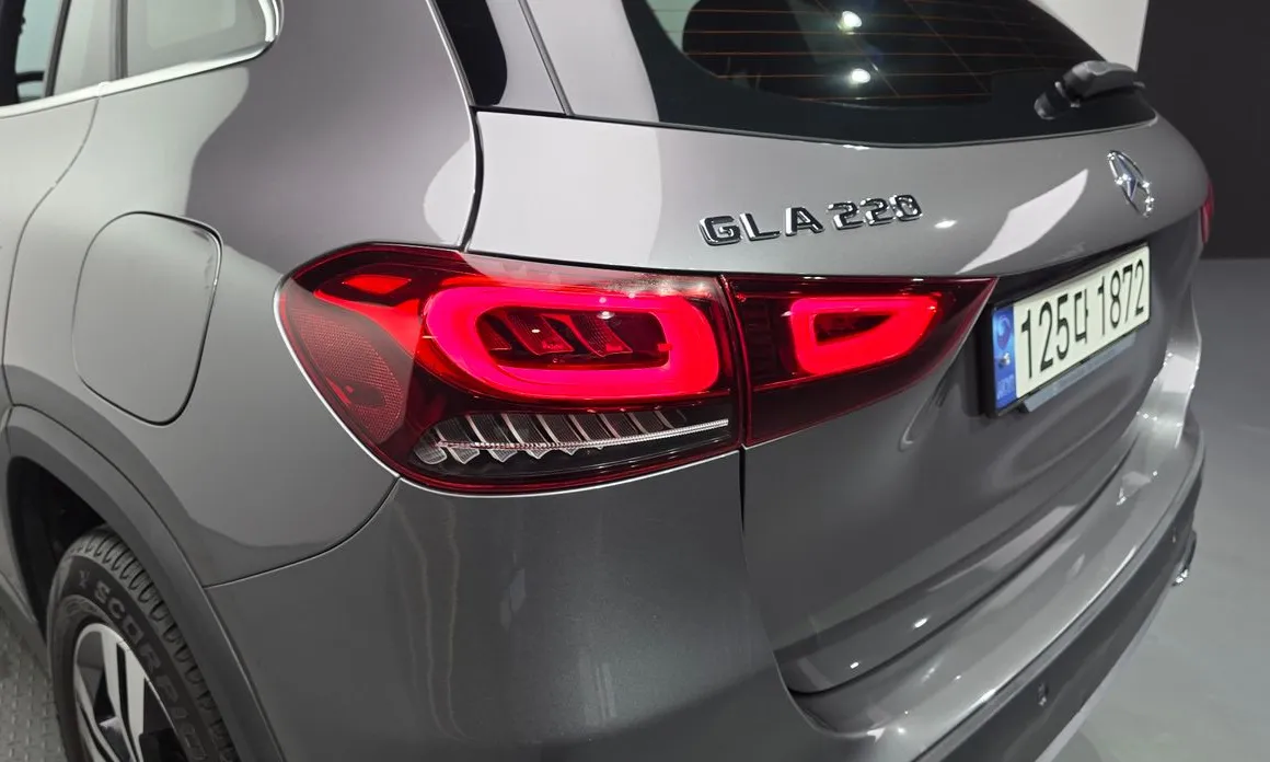 Mercedes-Benz GLA-Class