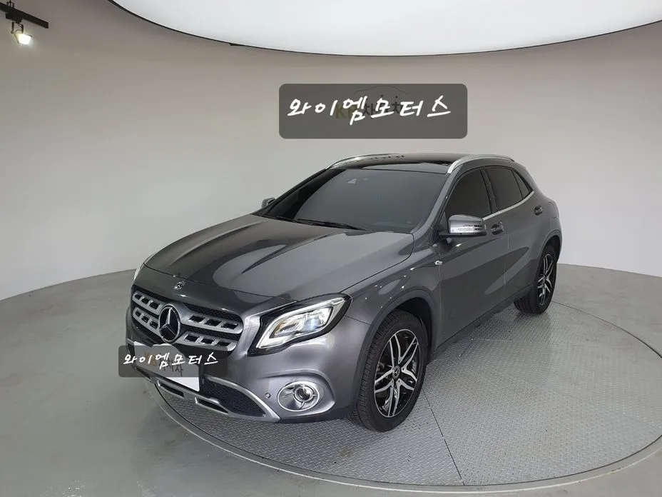 Mercedes-Benz GLA-Class