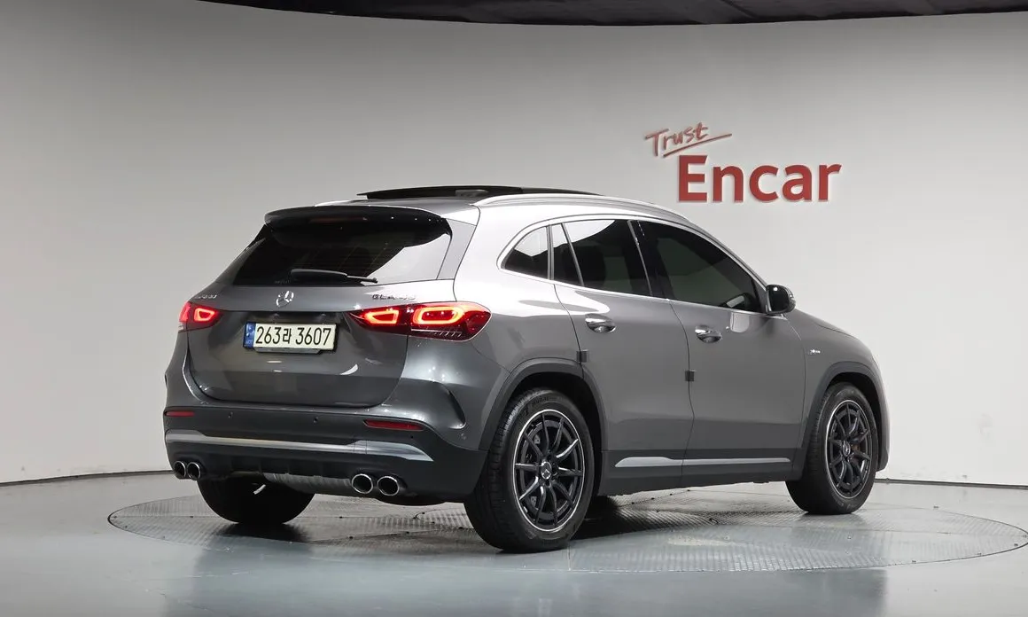 Mercedes-Benz GLA-Class