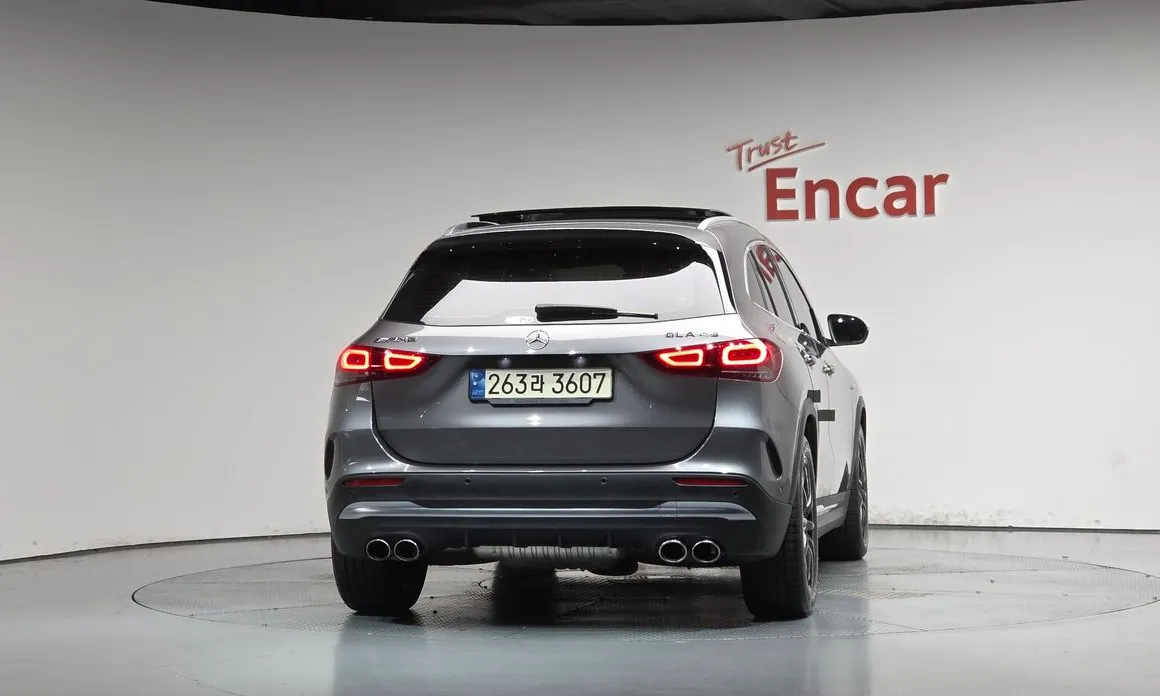 Mercedes-Benz GLA-Class
