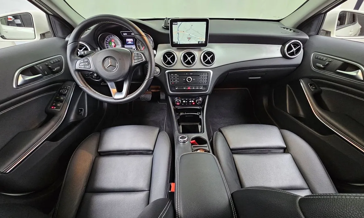 Mercedes-Benz GLA-Class