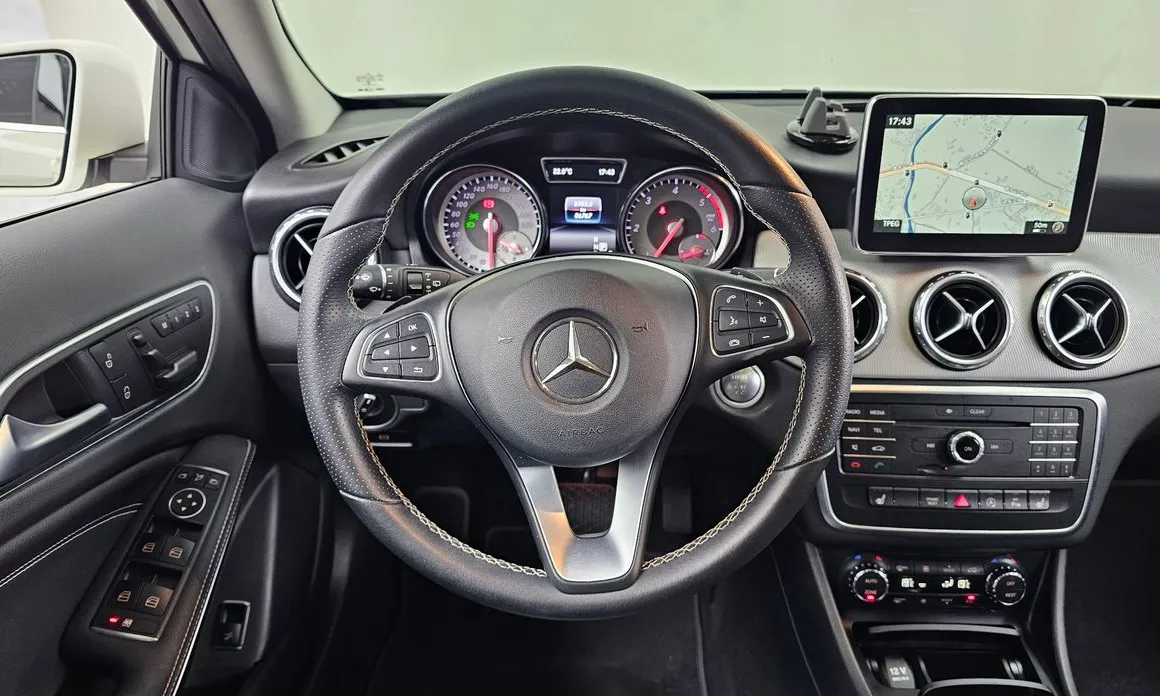 Mercedes-Benz GLA-Class