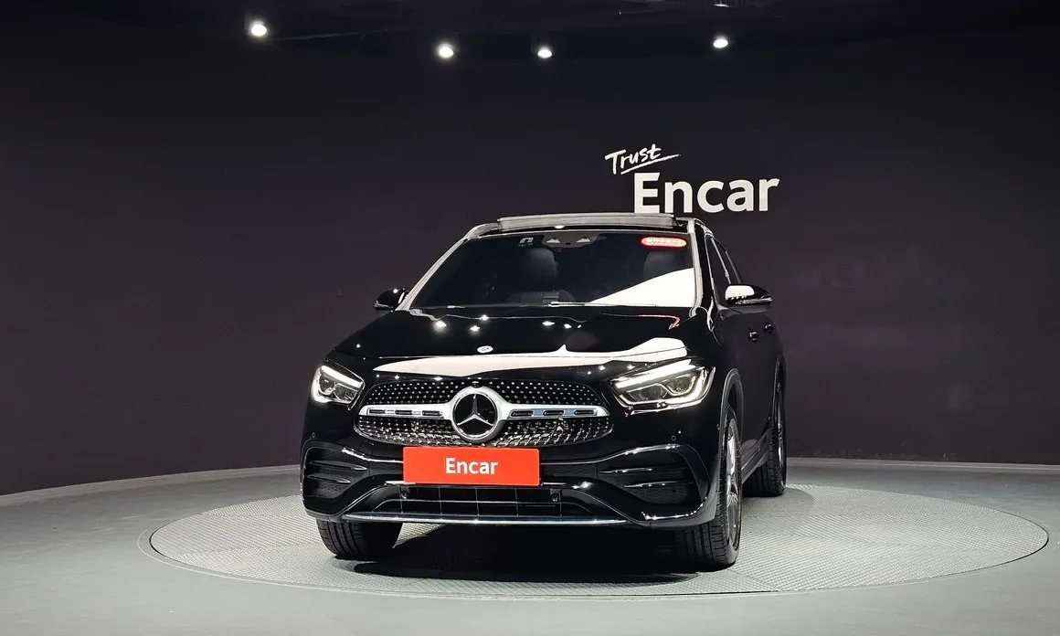 Mercedes-Benz GLA-Class