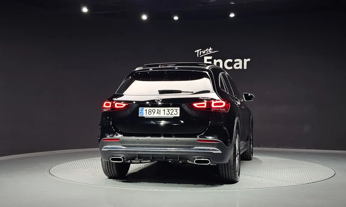 Mercedes-Benz GLA-Class
