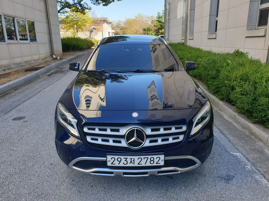 Mercedes-Benz GLA-Class