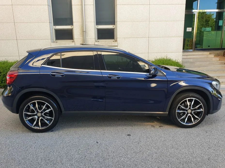 Mercedes-Benz GLA-Class