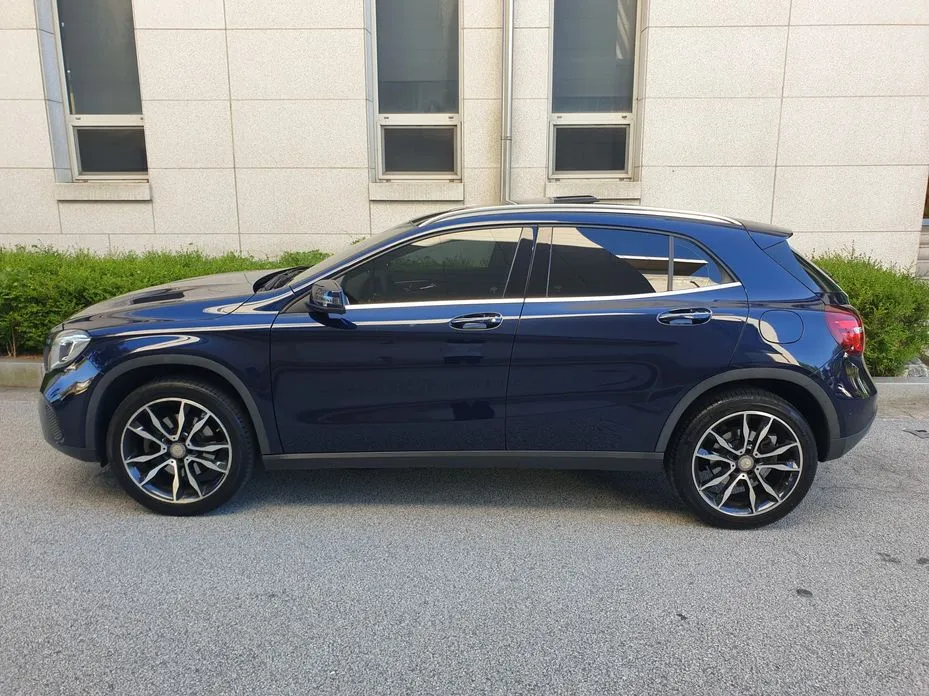 Mercedes-Benz GLA-Class