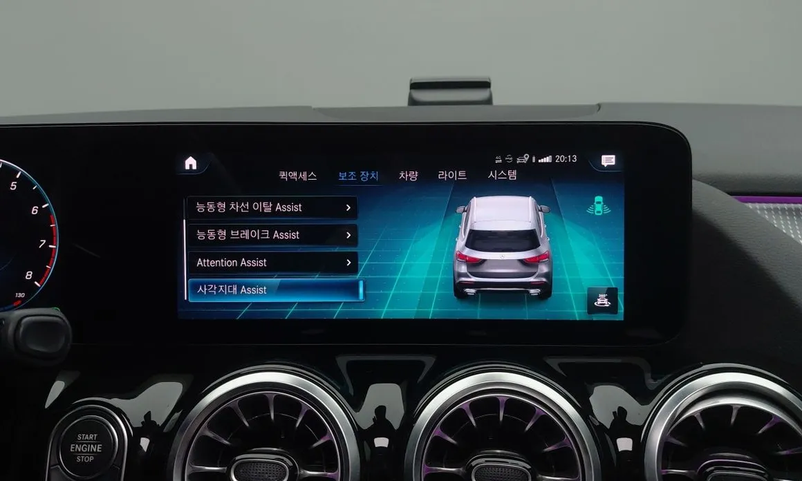 Mercedes-Benz GLA-Class