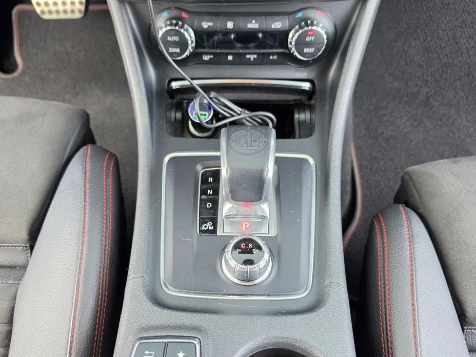 Mercedes-Benz GLA-Class